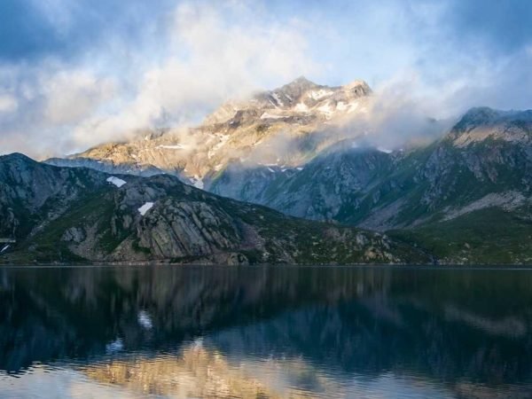 Switzerland Signature Escape